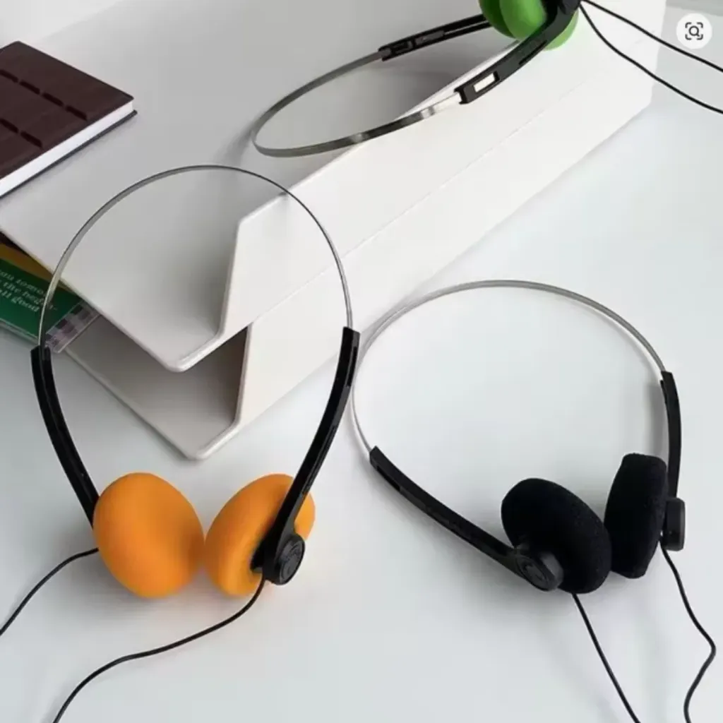 Retro Wired Headphones – Walkman Style Earphones